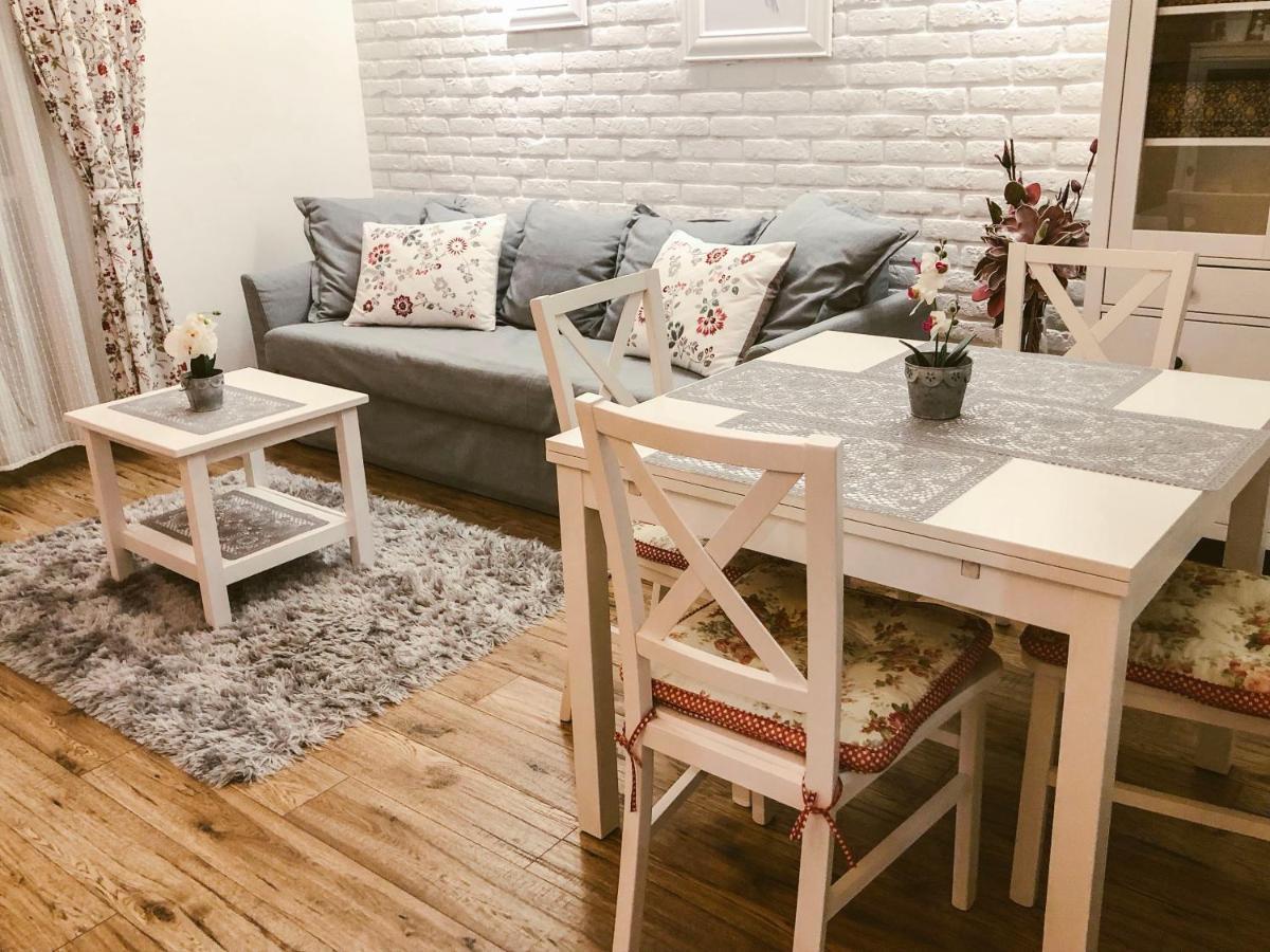 Apartament Luscinia Z 2 Sypialniami Krakau Exterior foto